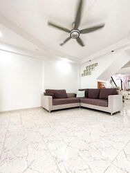 Blk 561 Choa Chu Kang North 6 (Choa Chu Kang), HDB Executive #566634521